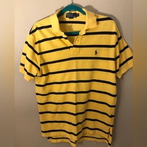 Men’s size Medium Ralph Lauren short sleeve polo.